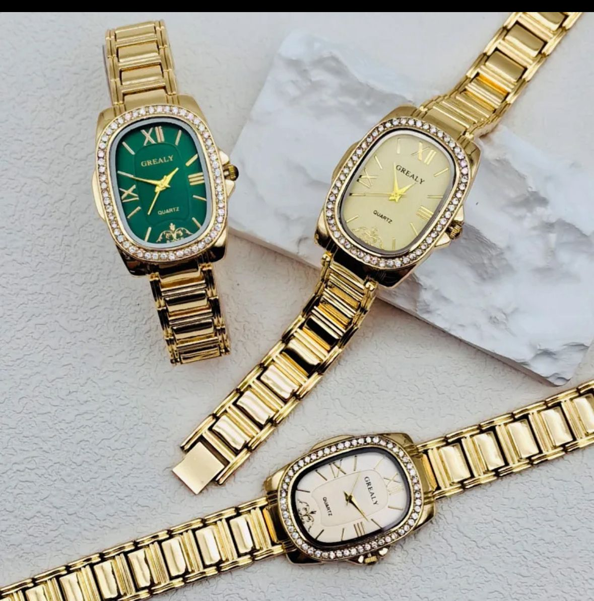30e montre femme acier inoxydable différents colories certifié
